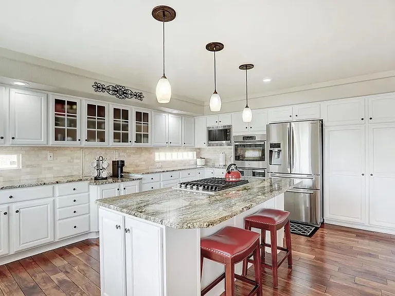 4400 Crestone Cir — Photo 5