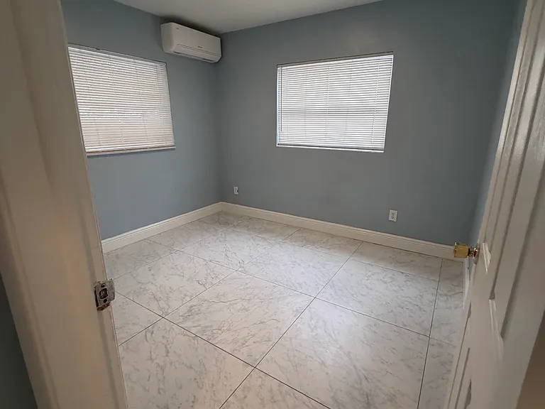 363 Ridge Rd NW #C — Photo 6