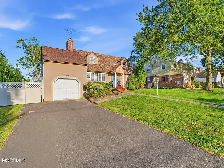3 Cypress Ave — Photo 4