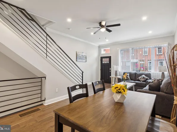 1418 S 15th St, Philadelphia, PA 19146