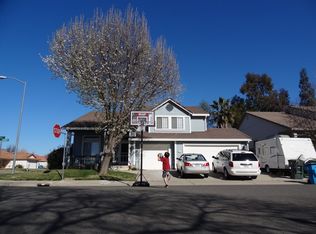 1905 Crystal Creek Ln, Yuba City, CA