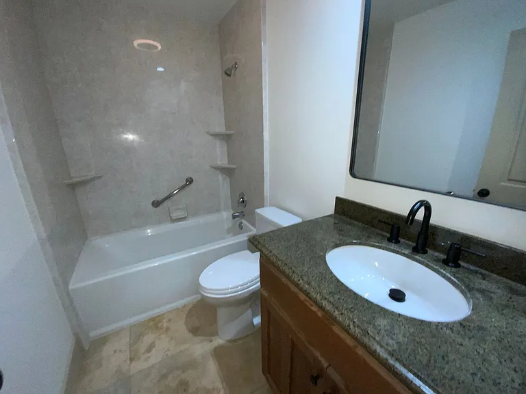 445 E Ave — Photo 34