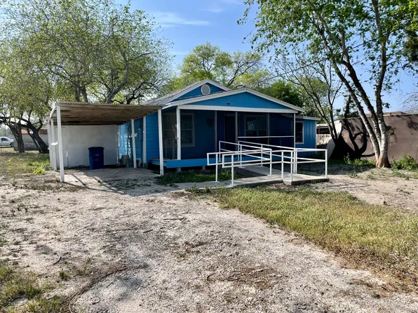 516 S Sodville Ave, Sinton, TX 78387