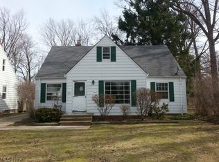 1003 Glenside Rd, Cleveland, OH 44121
