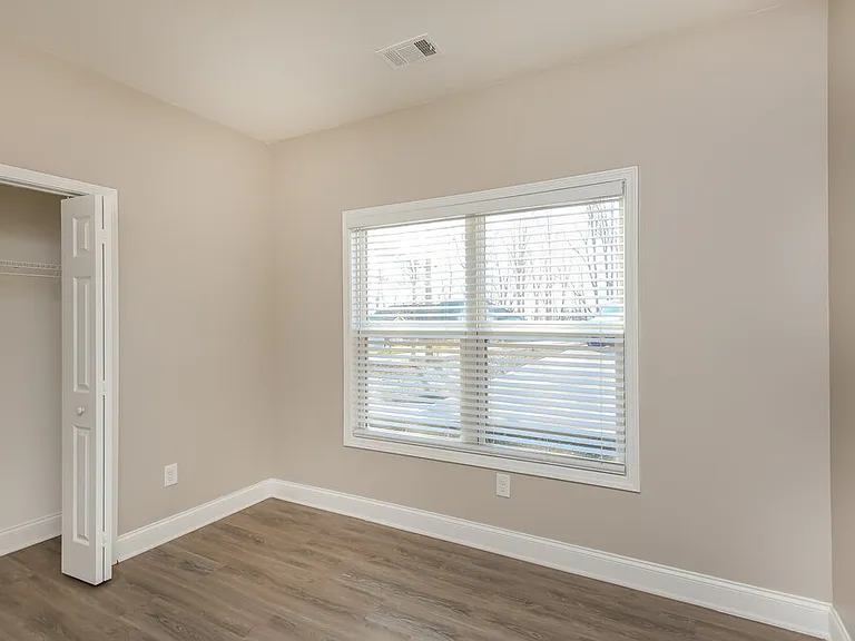 80 Emmette Dr — Photo 14