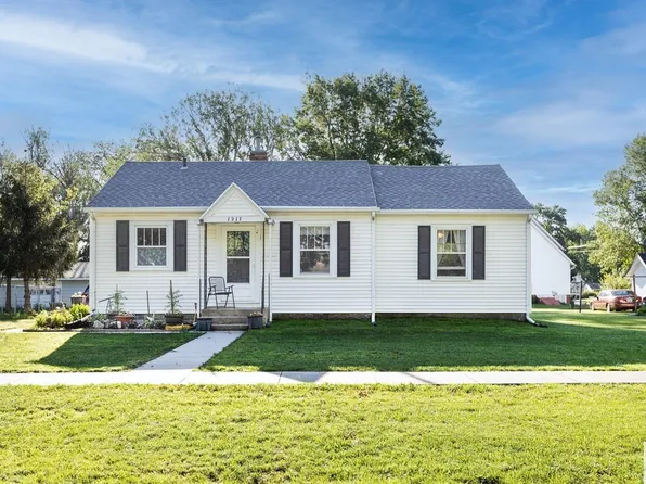 1217 12th St, Onawa, IA 51040