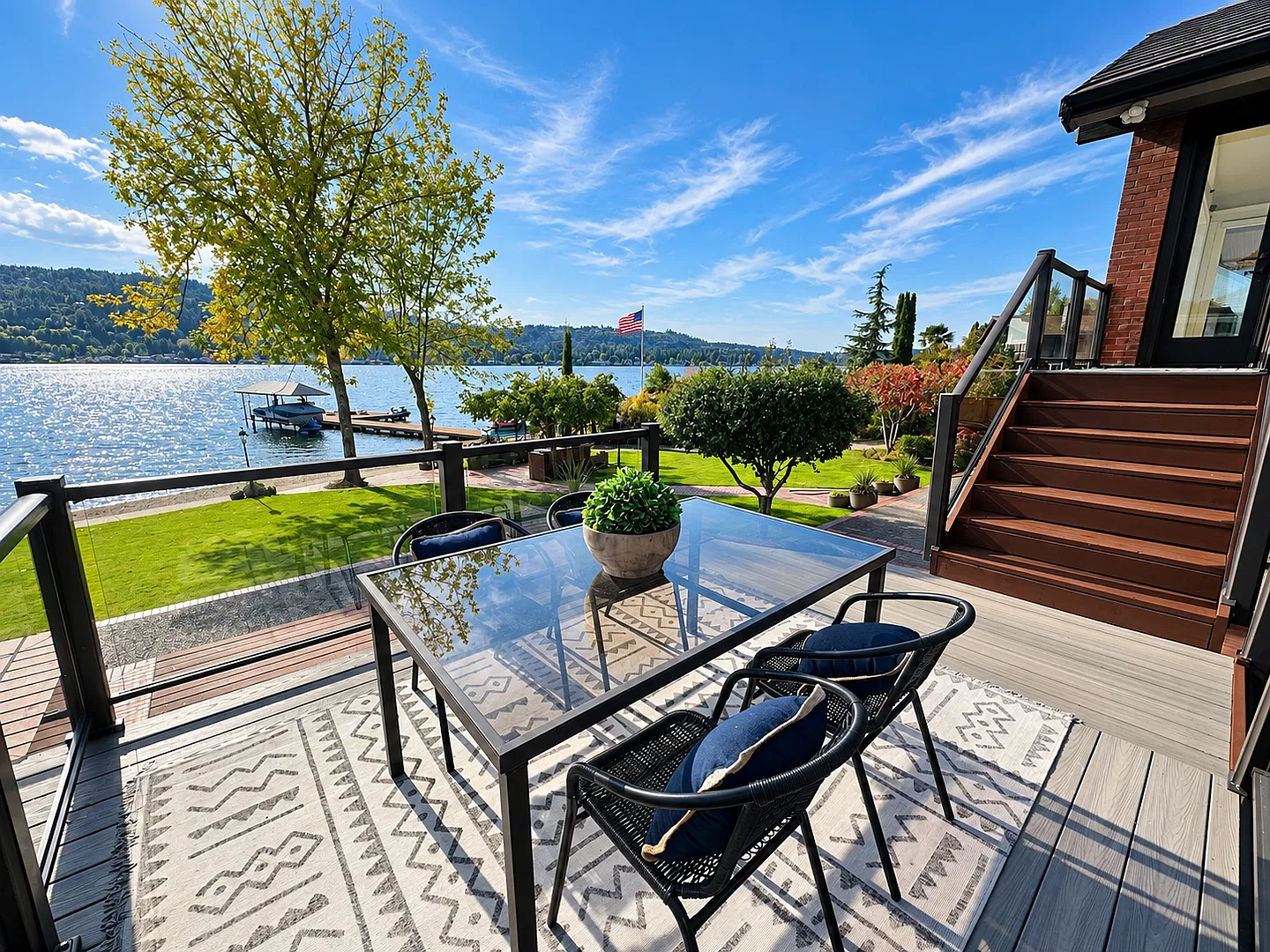 4Bd/3.5Ba Sammamish Home — Photo 2