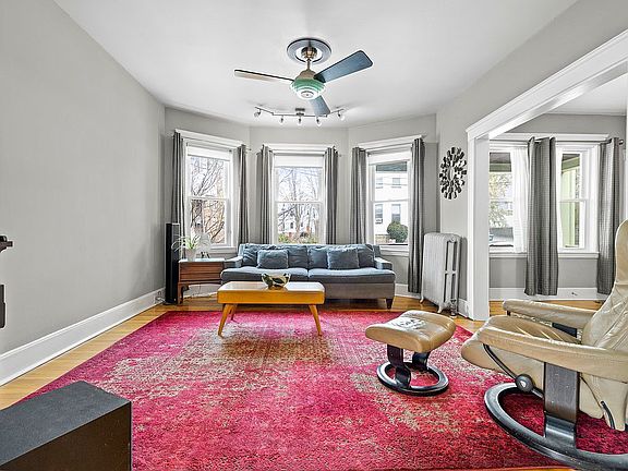 3rd image of 17 Woodside Ave #1