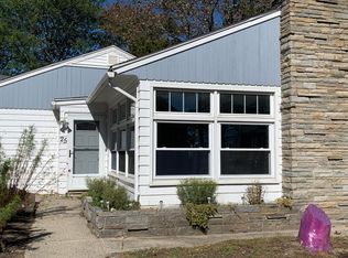 25 Pomona Ave, Providence, RI 02908