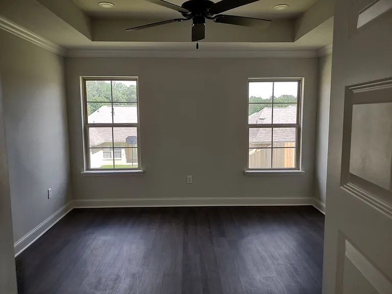 464 Silver Hill Dr — Photo 8