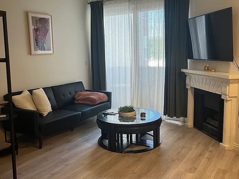 620 S Gramercy Pl — Photo 1
