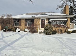 17619 Sprenger Ave, Eastpointe, MI 48021