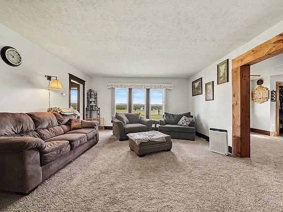 4th image of 4270 Chamberlain Rd
