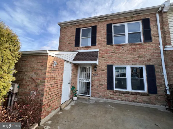 8116 Angelo Pl, Philadelphia, PA 19153