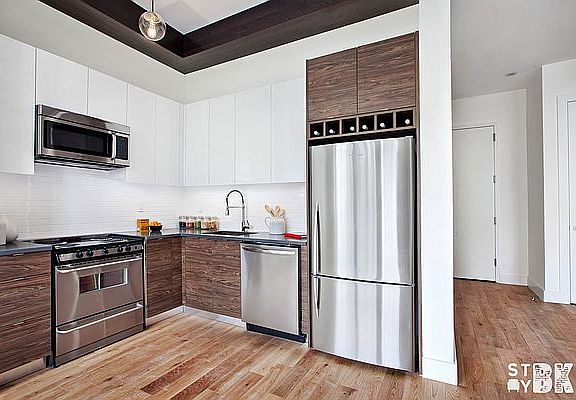 3rd image of 313 Saint Marks Ave APT 4D