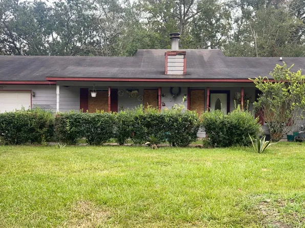 6308 Teresa St, Moss Point, MS 39563