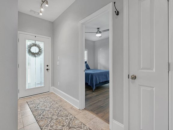 3rd image of 1647 Summer Meadow Pl