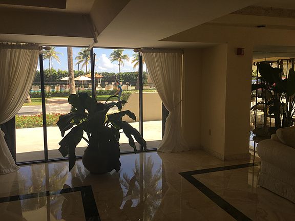 5th image of 2625 Collins Ave APT 209