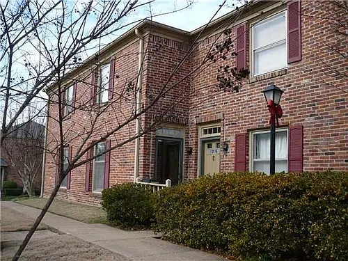 1214 Bristol Dr #1214 Photo 1