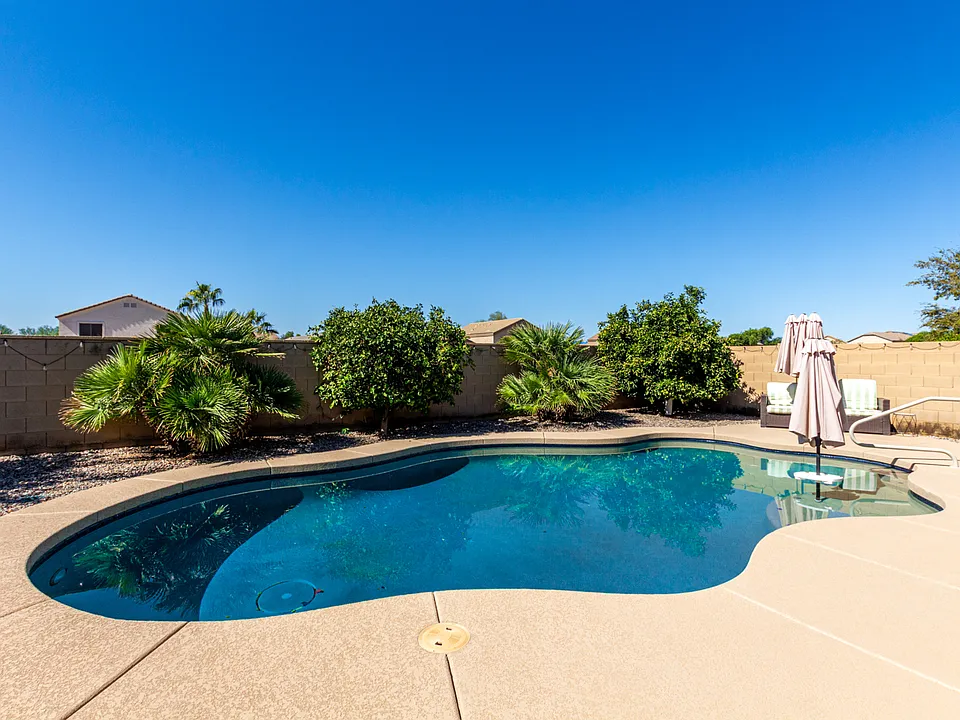 18864 N Lariat Rd