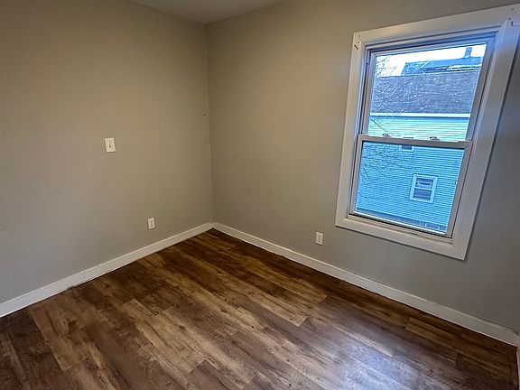 3rd image of 38 Arch St Unit 2