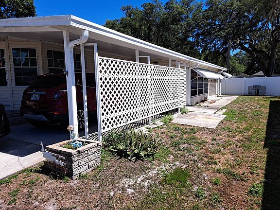3rd image of 38182 Overbrook Blvd