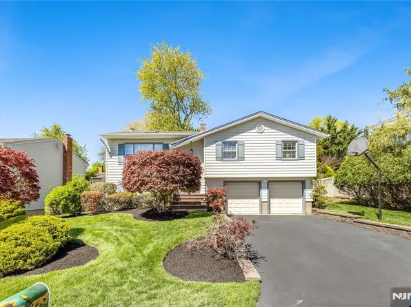 24 Hopper Ave, Westwood, NJ 07675