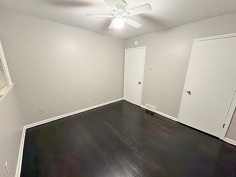 1922 Coventry Dr — Photo 6