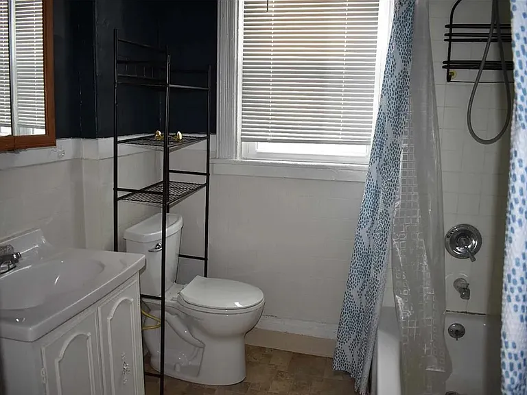 703 Lodi St — Photo 3