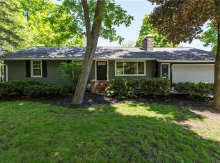 230 N Woodland Dr, Liverpool, NY 13088