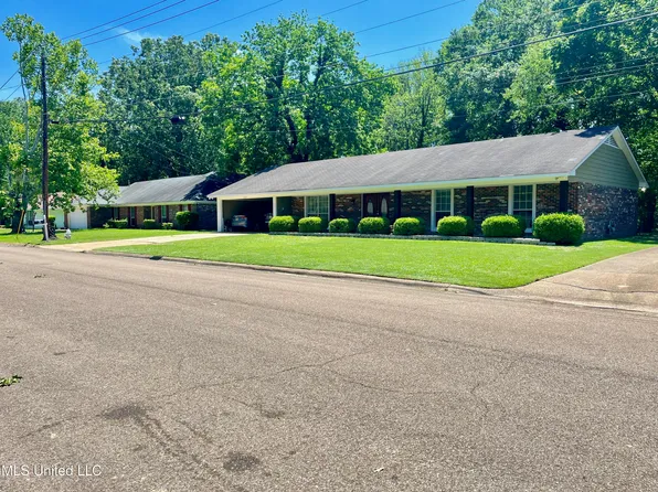 355 Beechcrest Dr, Jackson, MS 39211