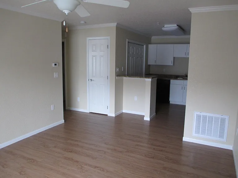Grandview Meadows — Photo 3