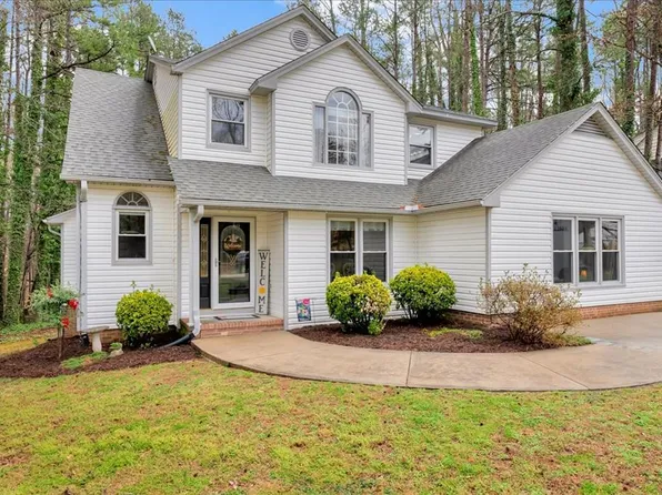 1050 Evergreen Trl, Halifax, VA 24558