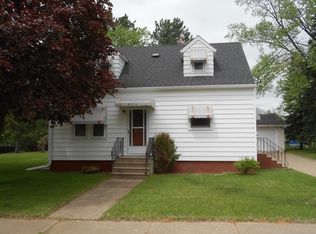 928 W 5th St, Nekoosa, WI 54457