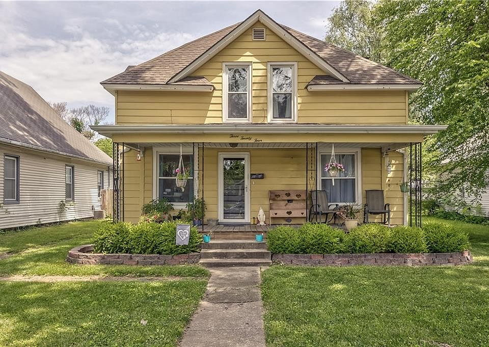 1st image of 324 Brown Ave