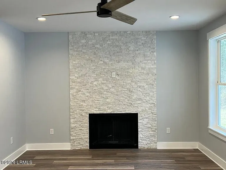 58 Founders Oak Way — Photo 3