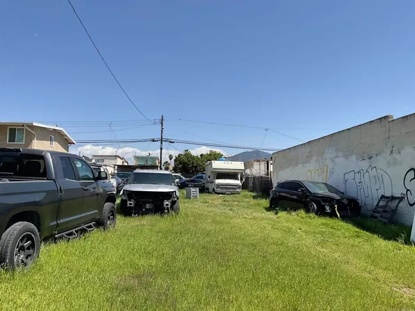 749 Grand Ave, Spring Valley, CA 91977