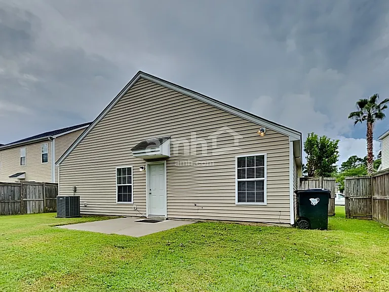 110 Tyron Rd — Photo 18