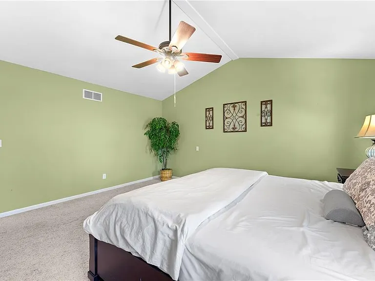 73 Quartz Ave — Photo 22