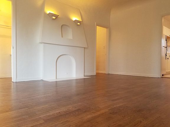 4th image of 7817 Oakwood Ave