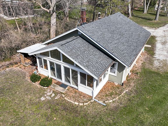 5th image of 9399 Shore Acres Ln