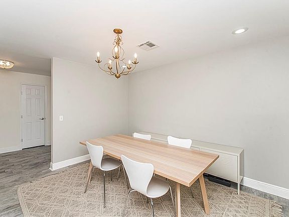 5th image of 3955 Lennox Blvd