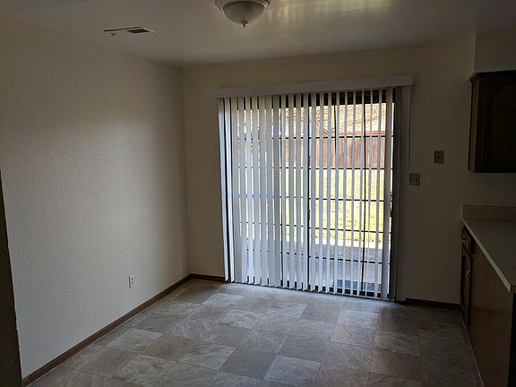 3rd image of 902 NW 36th Street Ter