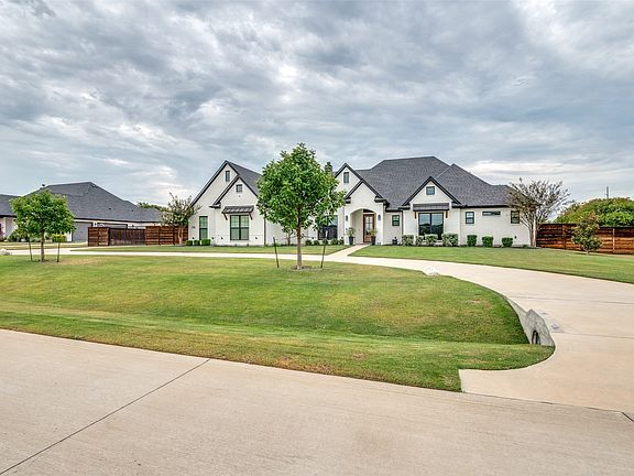 2nd image of 5850 Harper Dr