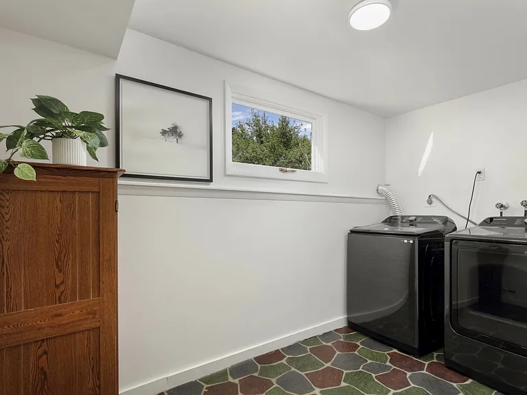 6909 Harvest Rd — Photo 6