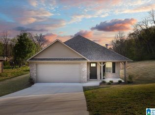 108 Canterbury Ct, Oneonta, AL 35121