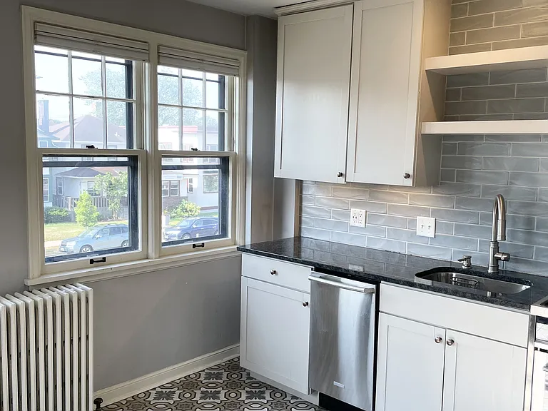 833 Grand Apartments — Photo 7