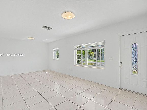 4th image of 5360 W 2nd Ave
