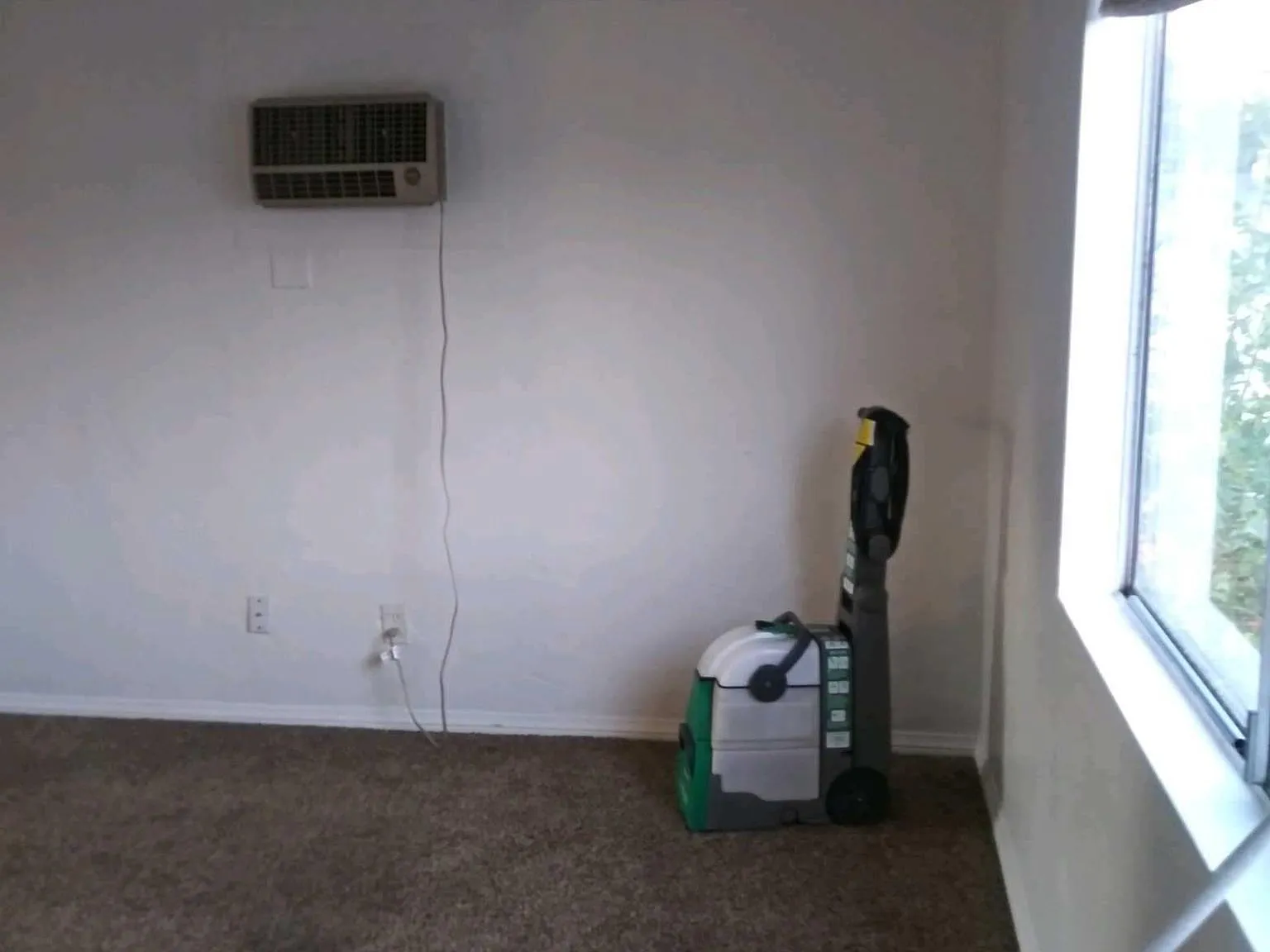 Studio, 330 sqft, $700 — Photo 3