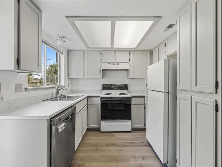 501 Wright Ave #1 — Photo 8
